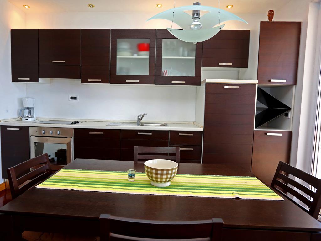 פרימוסטן Lovely Apartment With Beautiful Pool מראה חיצוני תמונה