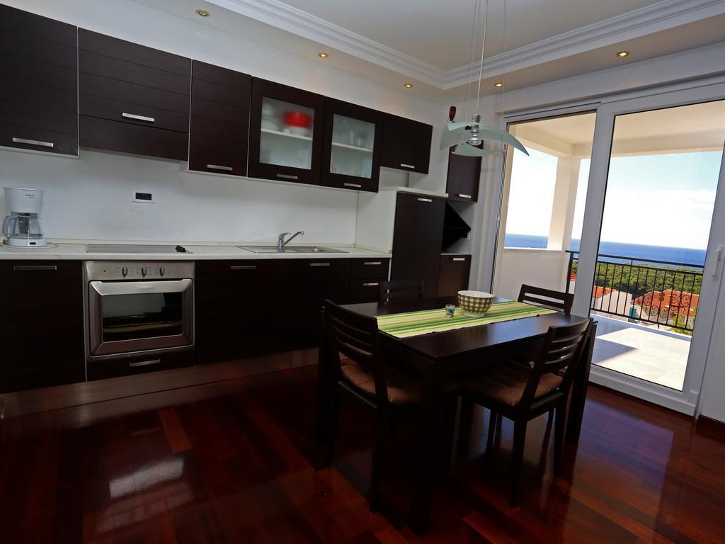 פרימוסטן Lovely Apartment With Beautiful Pool מראה חיצוני תמונה